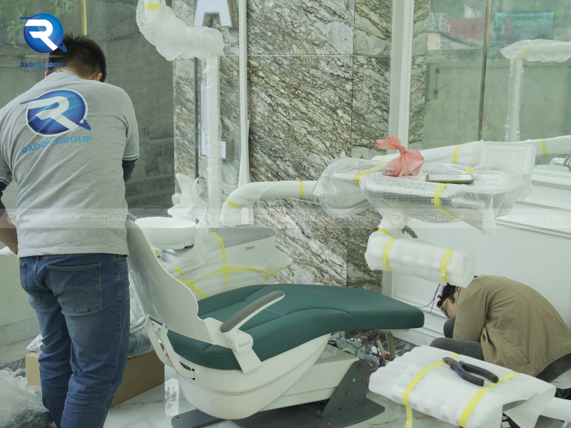 Các bộ phận ghế nha Samsun S620 đang dần hoàn thiện