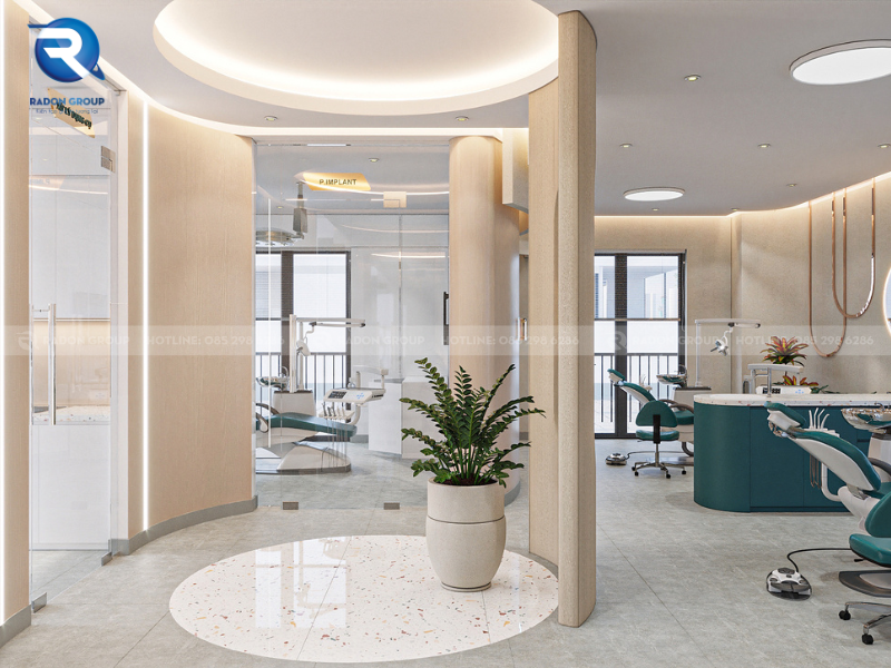 Phòng khám còn được bố trí cây xanh bên ngoài 