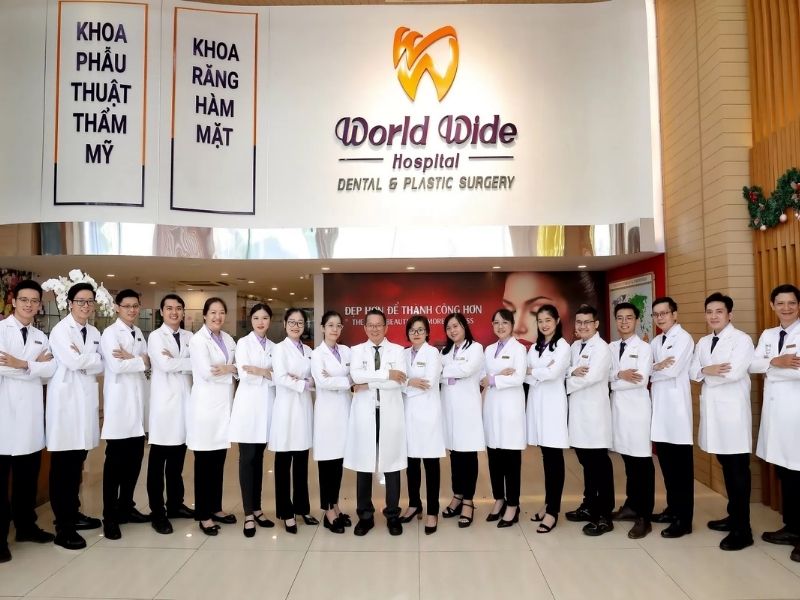 Đội ngũ bác sĩ Bệnh viện Răng Hàm Mặt World Wide