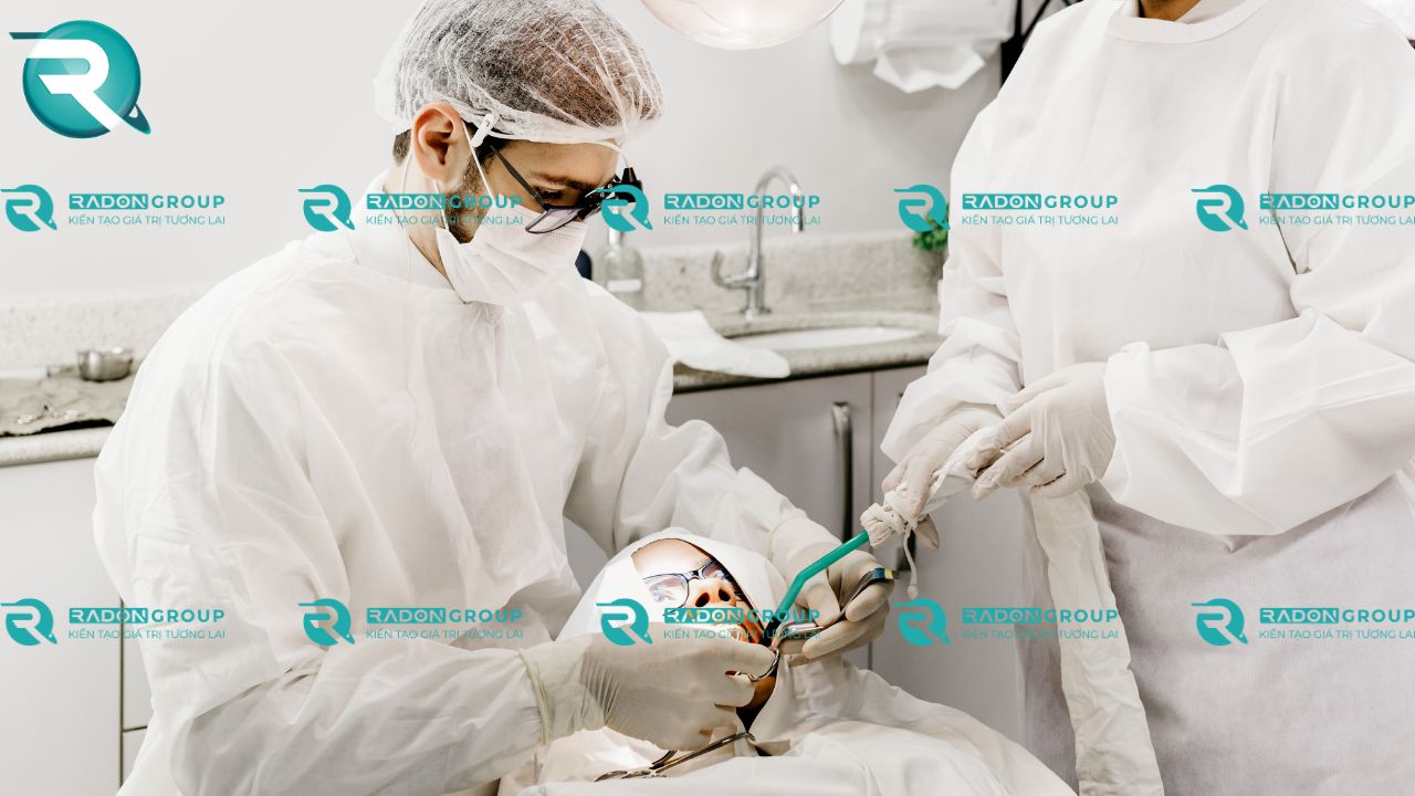 Đội ngũ bác sĩ và chuyên môn