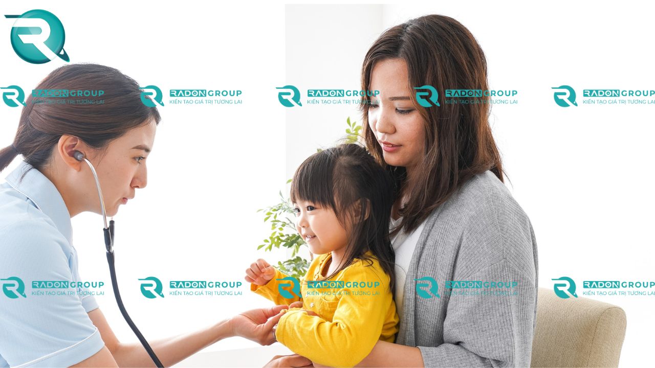 Kết hợp với trường học để tổ chức chương Ngày hội Răng Xinh