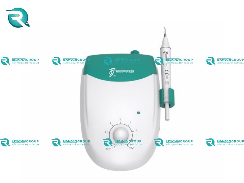 Máy lấy cao răng UDS-J